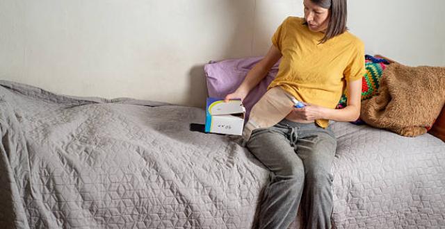 Stomie Poche Soins à domicile patiente - Illu Getty images
