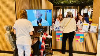 Stand de sensibilisation à l'endométriose - Hôpital Erasme - H.U.B